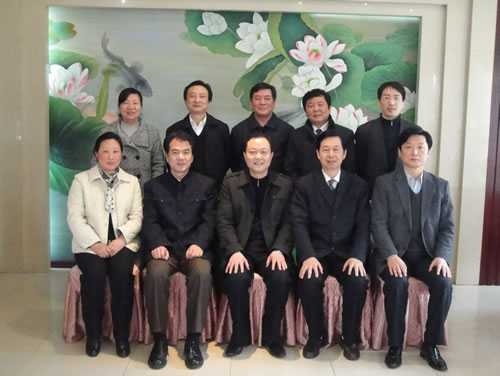 武汉市工商业联合会余元九主席、武汉市侨联秦锋主席等一行莅临我司考察