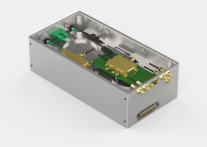 典型的光子激光引擎图像，通常包括宽带耦合器、光延迟线、干涉结构和偏振分选接收器，以实现高分辨率 OCT 扫描。